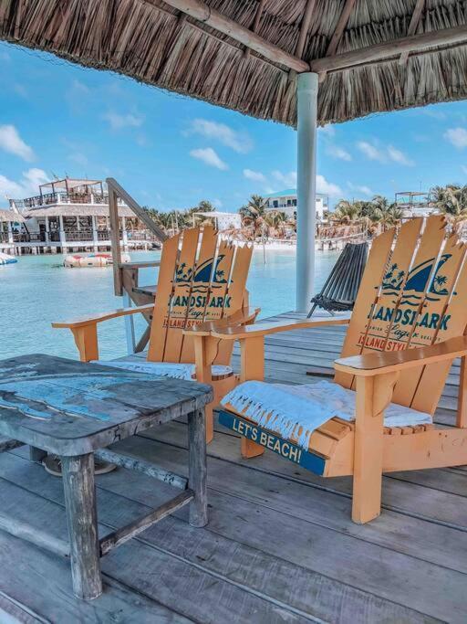 Vacation Home Blue Lotus Caye Caulker Buitenkant foto